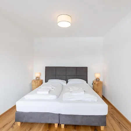 Apartment Laerchenhof 202