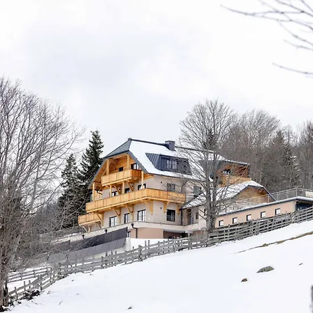 Apartment Laerchenhof 202 *