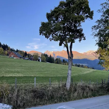 Apartment Laerchenhof 202